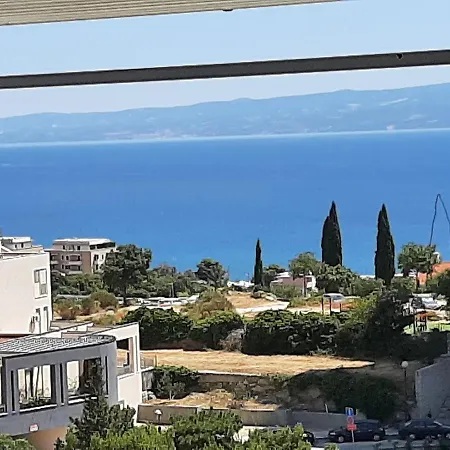 Apartment View *