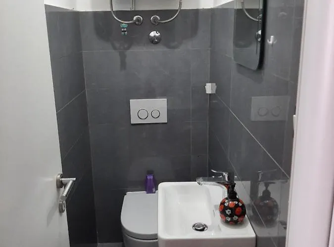 Apartment View Split