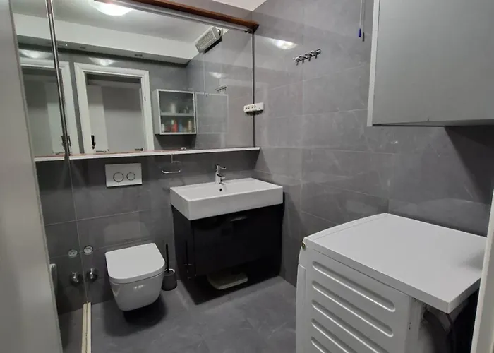 View Apartment Split